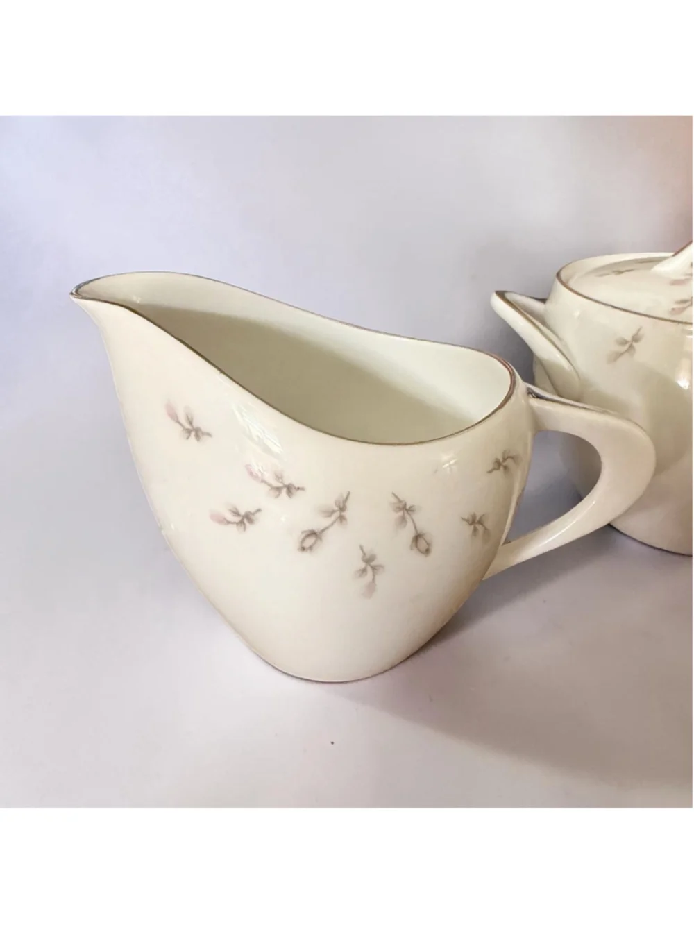 Elegant addition to your dining collection: a Sango Fine China Boutonniere crea